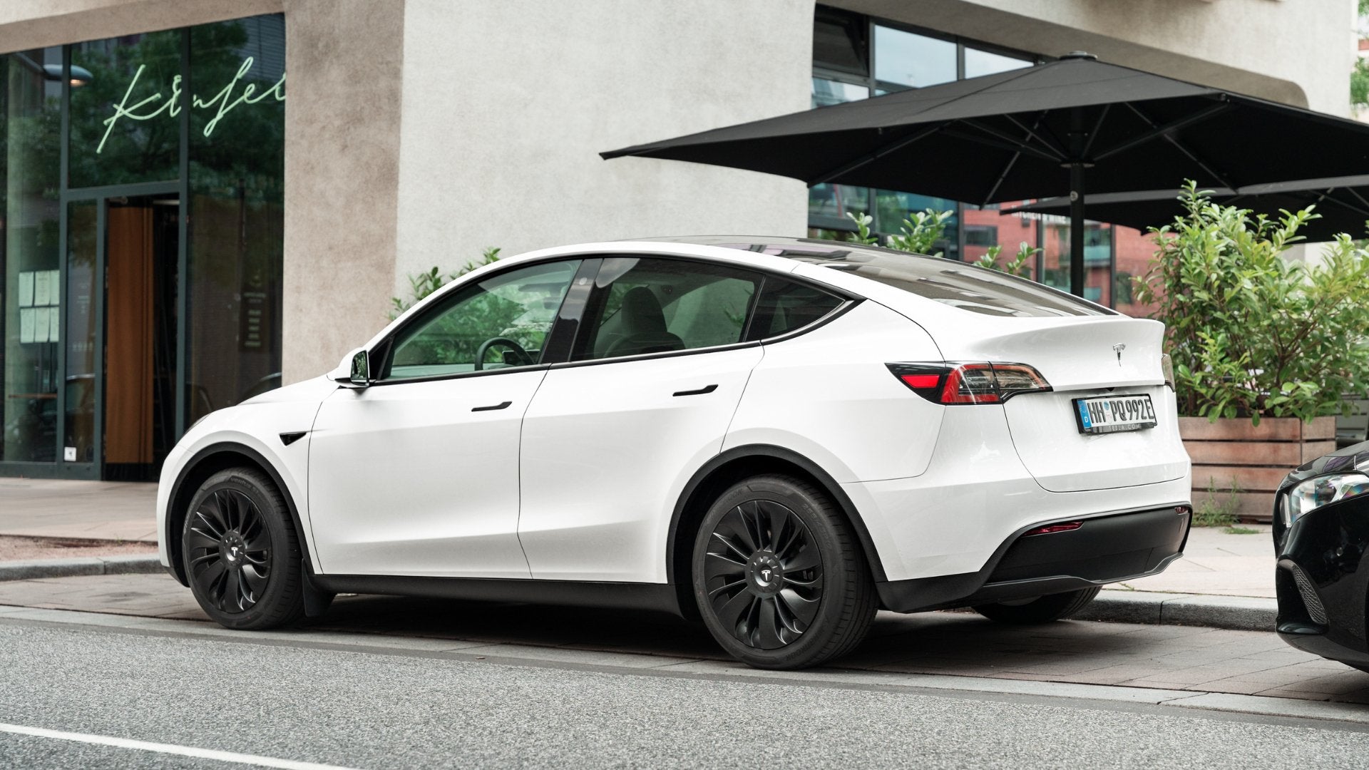 tesla-model-y-ist-2023-das-meistverkaufte-auto-in-europa-320892.jpg